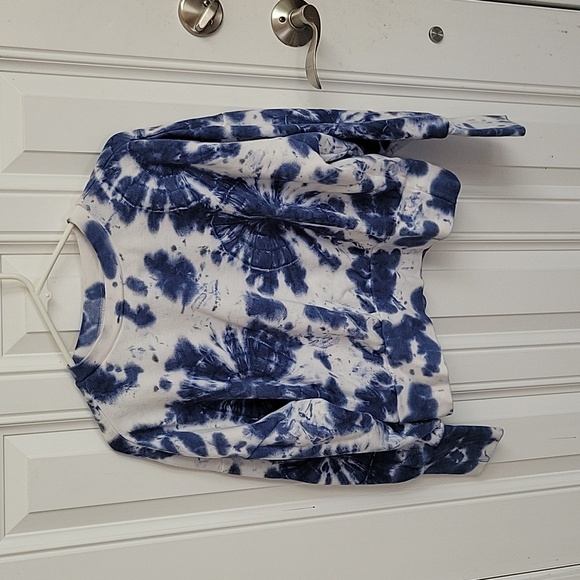 Old Navy Tops - Women’s Tie Dye Cropped Sweatshirt size M - Old Navy